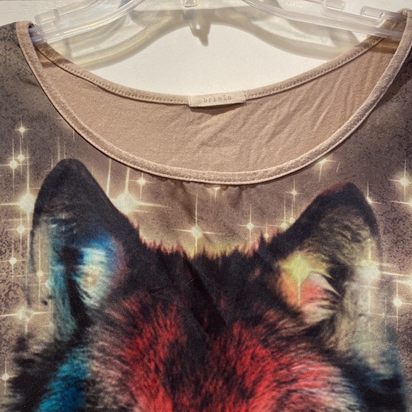 Brinla tshirt with wolf print. Size L - Picture 3 of 6